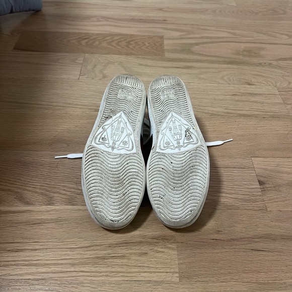 Gucci Leather Sneakers - Picture 3 of 5